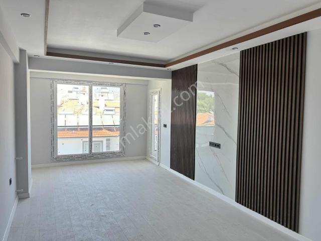 Mugla Dalaman Altıntaş Mahallesinde 4+1 Kapalı Mutfak 225m2