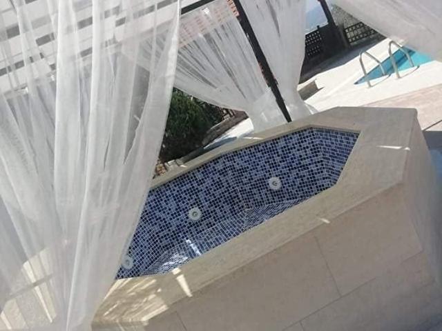 MUGLA SEYDİKEMER KADIKÖY DE SATILIK MÜSTESNA BİR VİLLA 5+1