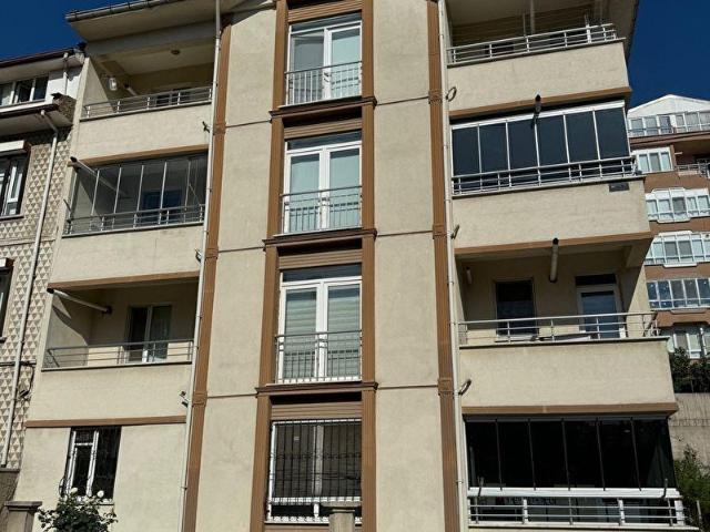 MUHTAR EMLAKTAN YENİ MAHALLEDE SATILIK GENİŞ APART DAİRE