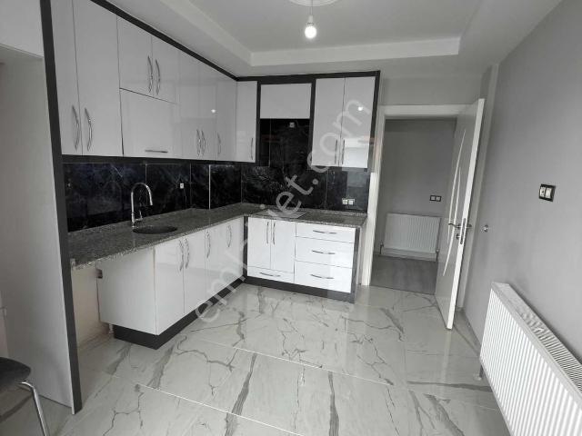 Muhtarım Emlaktan Site İçinde Havuz Manzaralı Daire