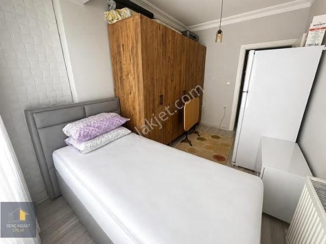 Muhteşem Havuz Manzaralı Masrafsız Ara Kat 2+1 Daire