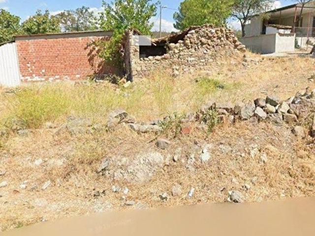 MUHTEŞEM KONUMDA TAPUDA EV KAYIDI BULUNAN 339M2. İMARLI ARSA