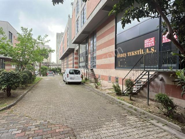 Muhteşem Konumda Yapılı Cephesi Açılmış 180 M2 Kiralık İş Yeri