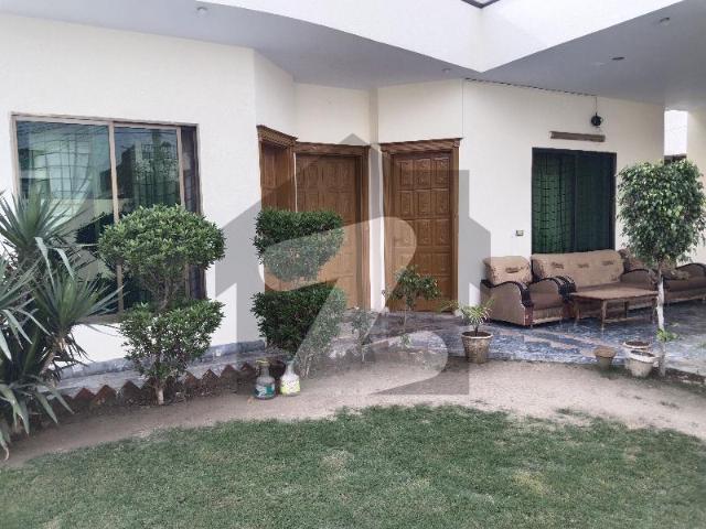Muhafiz Town, Beautiful Main Location, Block A, Urgent Sale House For Sale Faisalabad Road