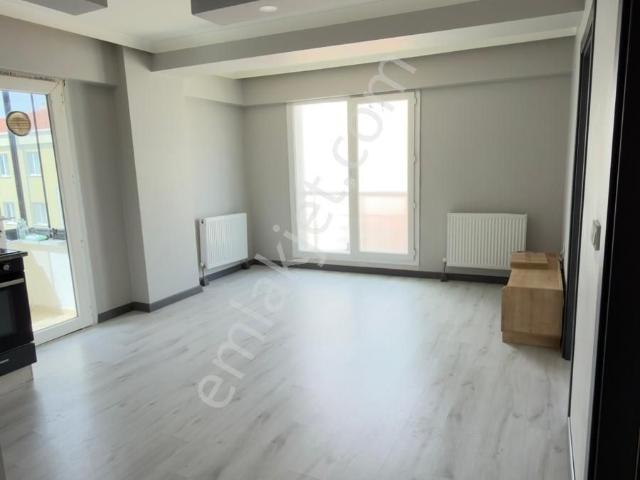 Muhittin Mah. File Market Sokağında 1+1 Masrafsız Kiralık Daire