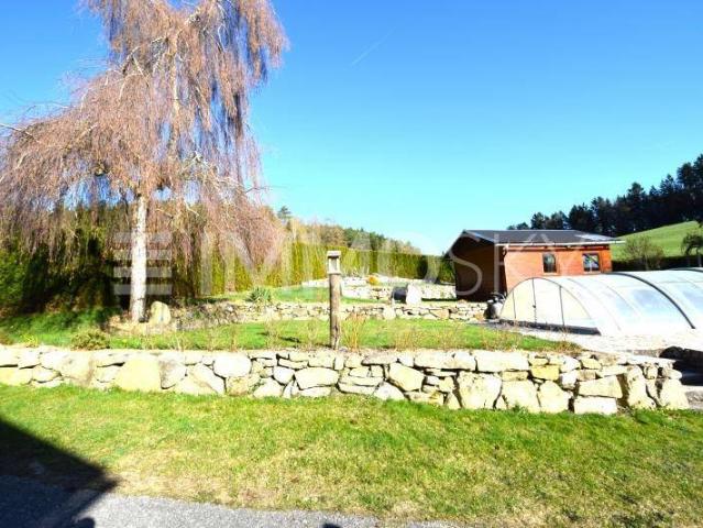 Idyllischer, sehr gepflegter Mühlviertler Hof mit Pool und Teich