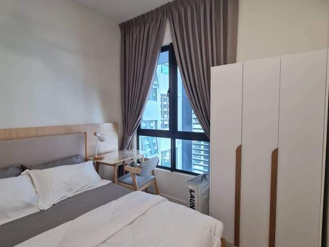 Muji Middle Room I Clean Unit I 5 Mins To MRT