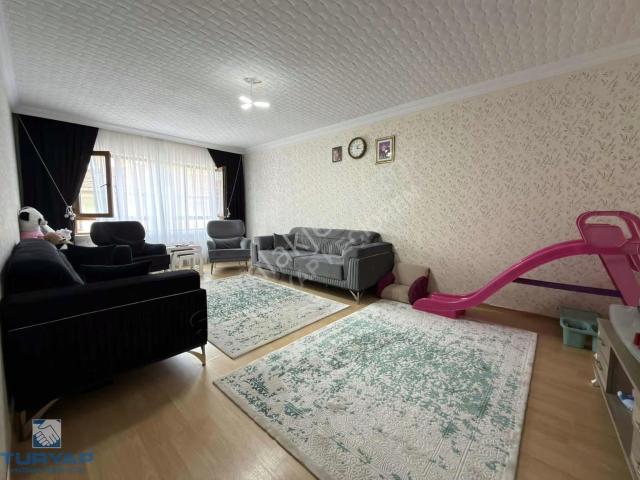 Mükemmel Lokasyonda 4+1 1.kat 160m² G.b Yapılı Satılık Daire