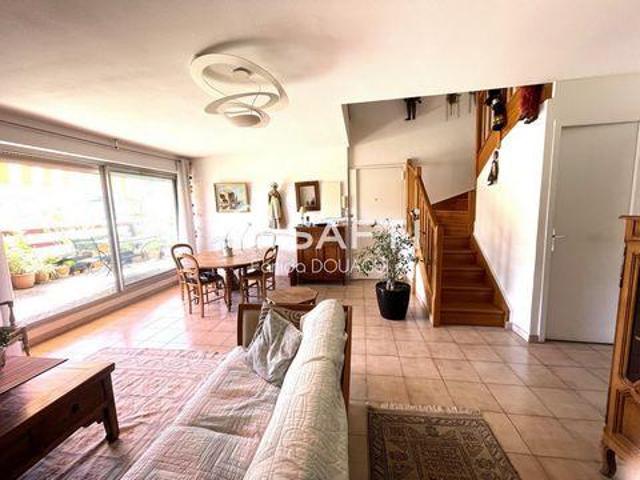Multi Family 3 chambres, Marseille 6e Arrondissement Provence Alpes Côte d'Azur 13006 DS89470603