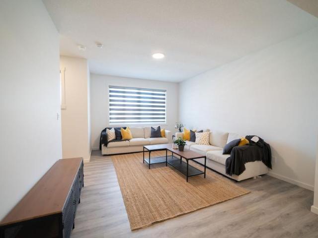 Multi Family 2 Bedroom For Rent Edmonton AB 1650 ELS98313167