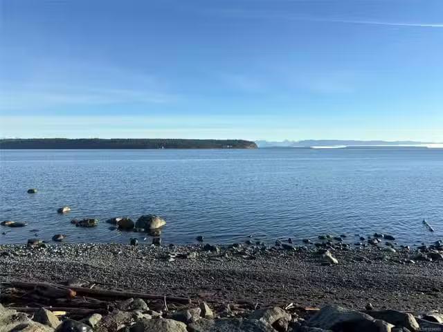 Multi family for sale in Campbell River, 1266 Island S Hwy, 10.
