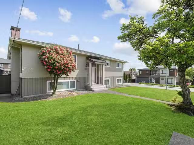 Multi family for sale in Burnaby, Burnaby North, 1570 Sperling.