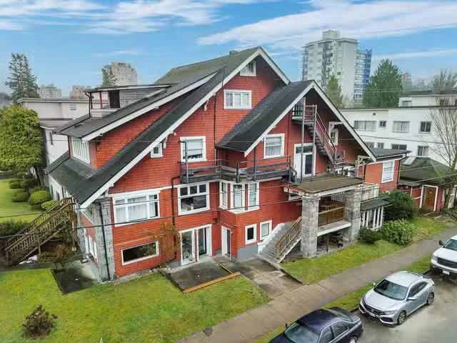 Multi family for sale in Vancouver, Vancouver West, 1696 W 11t.