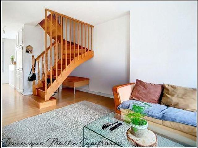 Multi Family LA CHARTRE SUR LE LOIR Pays de la Loire 72340 ES82015750