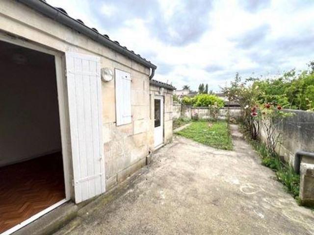 Multi Family SAINTES Poitou Charentes 17100 DS82124429