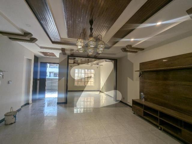 Multi Garden B 17 8 Marla Like New House Available For Rent In FMC MPCHS Multi Gardens