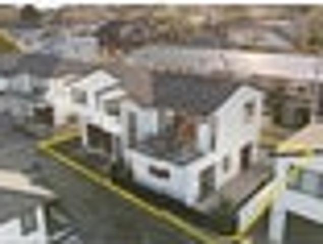 Multi Generational Living with Sea Views