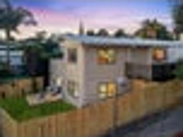 Multi Level Family Living with Income Potential