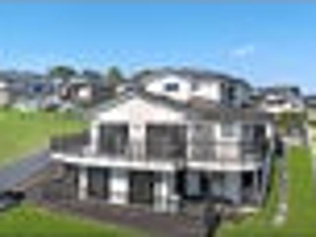 Multi Level Living with Style & Income