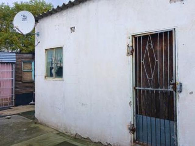multi property on the market in kalk.