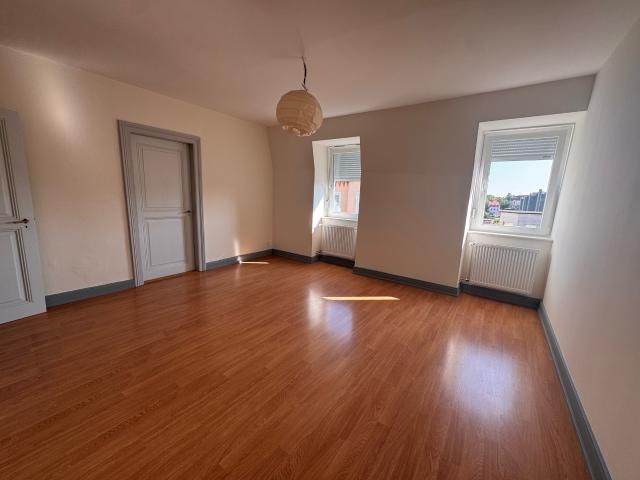 MULHOUSE T2 52M2