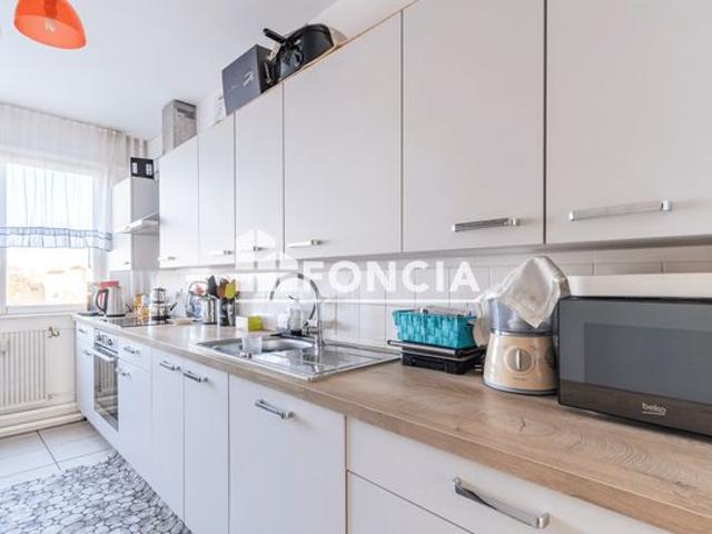 MULHOUSE – Appartement 4 pièces de 80 m² avec balcon