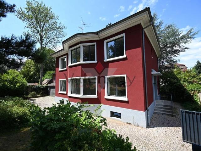MULHOUSE Rebberg maison d'exception sur 12 ares 61 avec dépendan