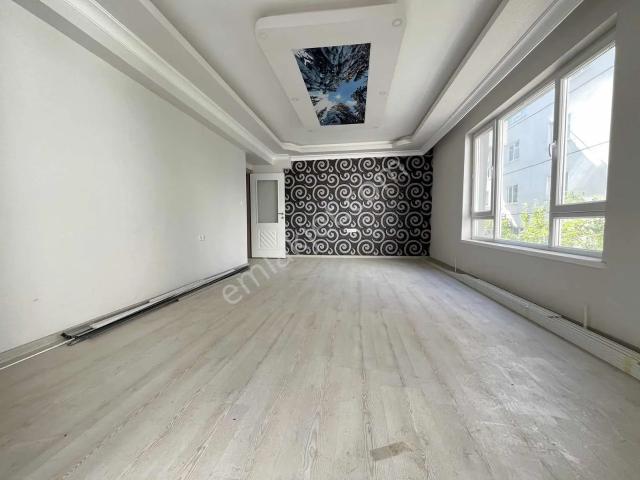 Mülk Emlak Ofisinden 1.katta 3+1 120m2 Full Yapılı Sıfır Daire.