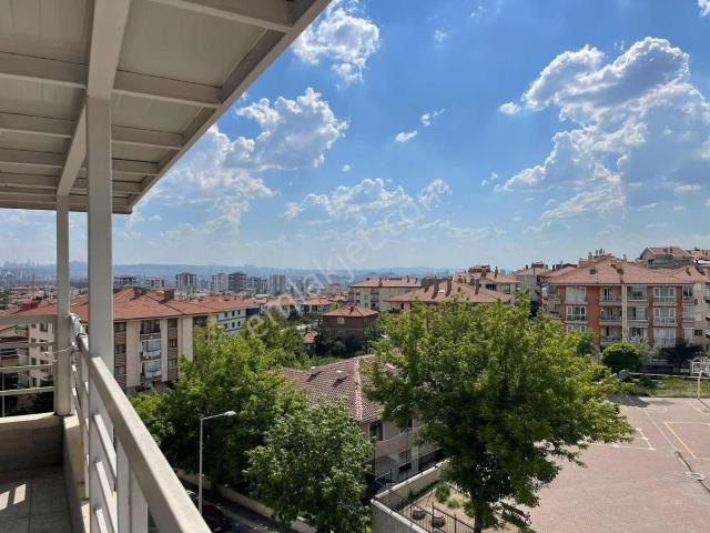 Mülk Emlak' Dan Ankara Manzaralı 5+1 200m2 Geniş Ferah Daire !