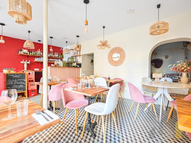 MUR DE BOUTIQUE RESTAURANT
