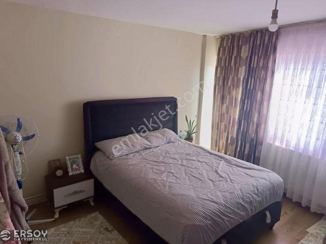 Muradiye Ana Cadde Üzeri Kiracılı 3+1 Doğalgazlı Daire