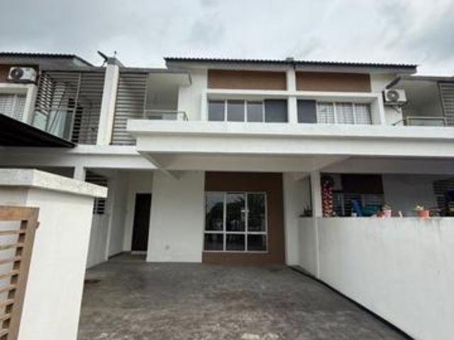 MURAH 108K Double Storey Terrace House at Taman Ruby Dengkil