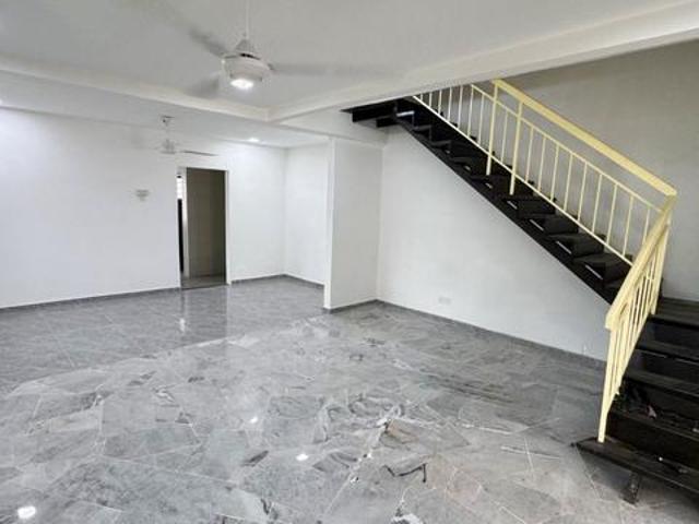 MURAH 2 STOREY CORNER RENOVATED HOUSE Taman Kinrara 3 TK3 Puchong