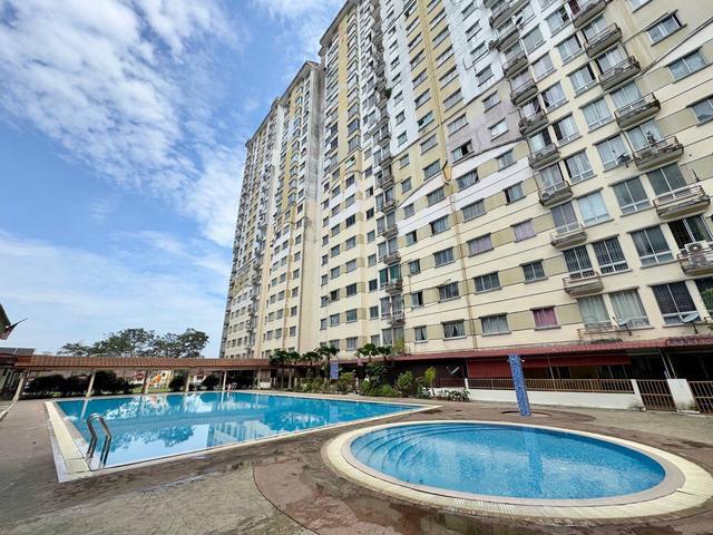 MURAH VISTA IMPIANA Taman Bukit Serdang 830sqft