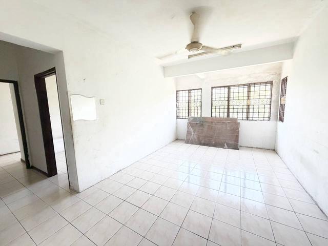 MURAH Apartment Meru Court Pekan Meru