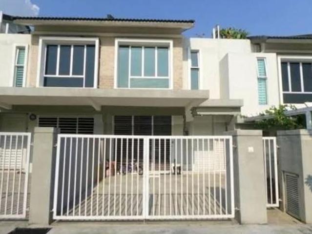 MURAH BELOW MARKET 2Storey Paragon 202 Taman Lestari Putra Serdang