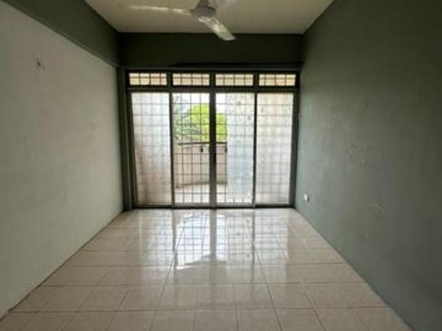 Murah Below MV Ready to Move in Vista Seri Putra Bangi for Sale