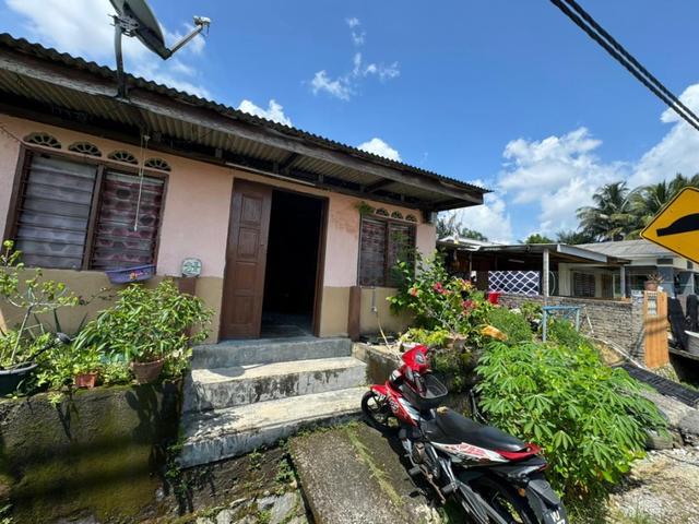 MURAH BELOW MV Rumah Teres Setingkat Kos Rendah Beranang RENOVATED
