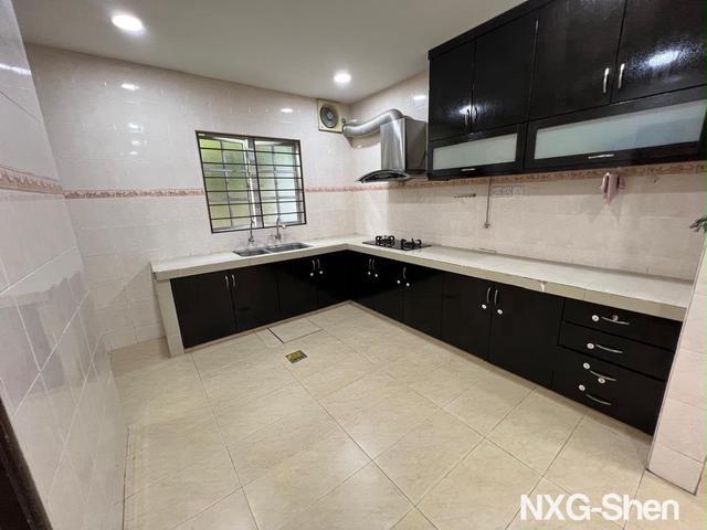 Murah Bersih DisewaBukit Tinggi 2 Klang 2 Sty House Furnish Rent