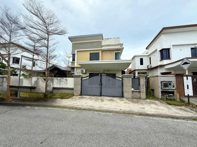 MURAH Bungalow Double Storey Aman Perdana Klang