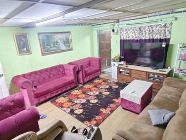 Murah Cantik Luas Renovated Teres 2 Storey Taman Tasik Semenyih