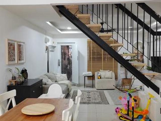 Murah Cantik Rumah 2 Tingkat Ampang
