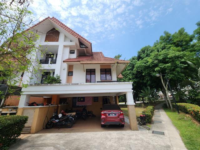 Murah Corner 25 Storey Presint 18