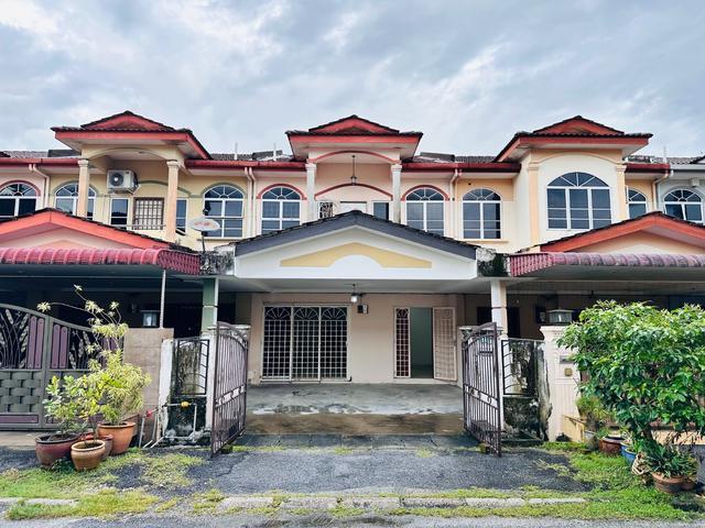 Murah Double storey below value Taman Meru 2B