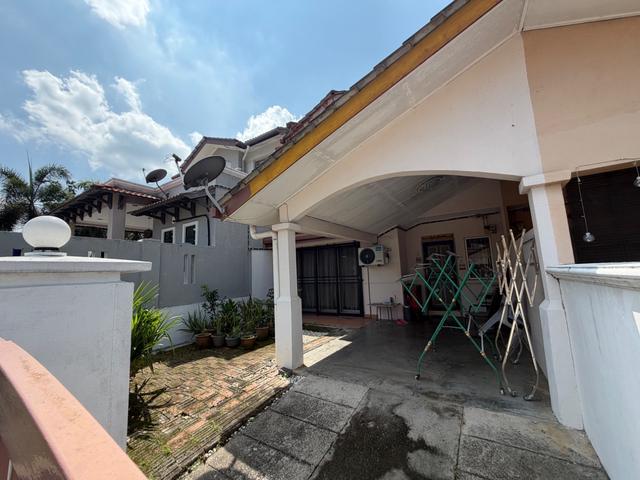 Murah Double Storey Terrace Bandar Putra Permai for Sale