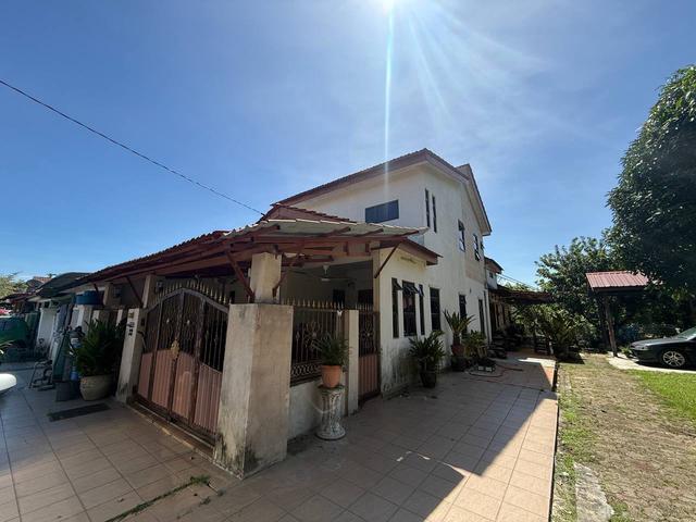 MURAH Double Storey Terrace End Lot JalanSawi Seksyen 24 Shah Alam