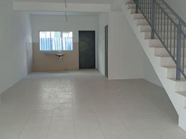 MURAH Double Storey Terrace House Taman Scientex Jasin Mutiara