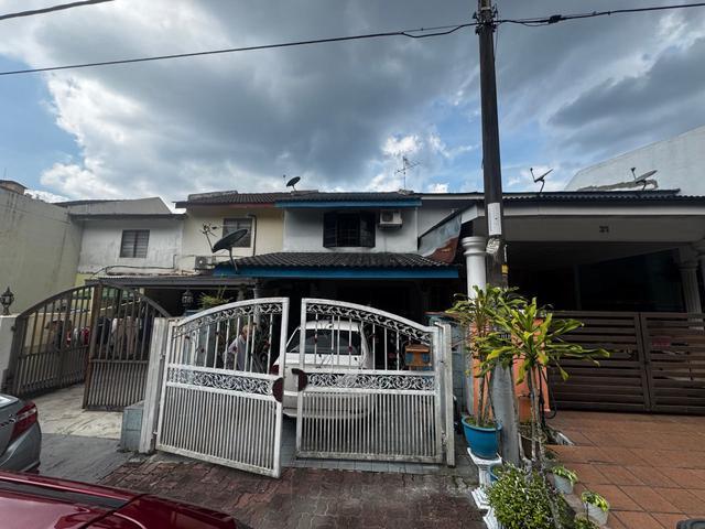MURAH Double Storey Terrace Taman Usaha Jaya Kepong