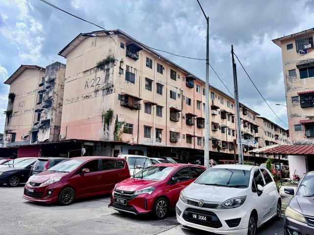 MURAH Flat Puchong Permai Puchong