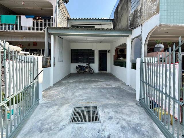 MURAH FREEHOLD Double Storey Taman Sri Rawang